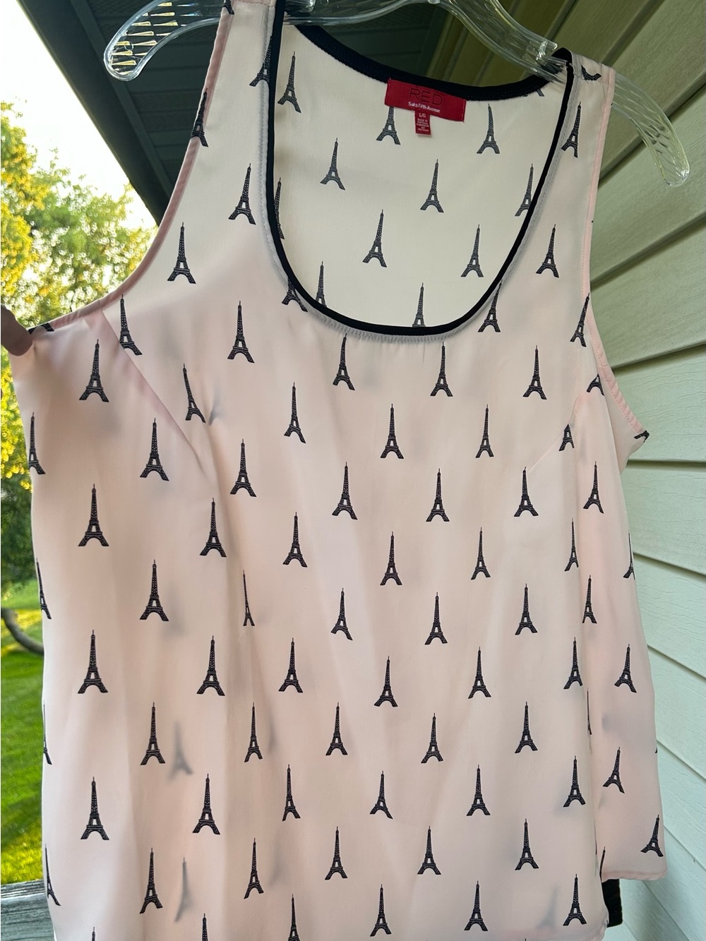 RED by Saks Fifth Avenue Paris Eiffel Tower Soft Flowy Pink Ladies Tank Sz L.
